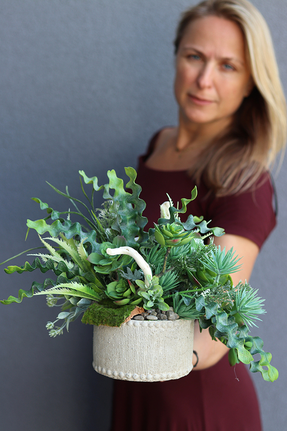 Lamona, sukulenty, kompozycja ze sztucznych roślin, wym.30x40cm