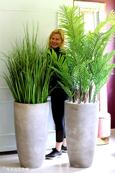 Concrete New 2, wysokiej jakości sztuczna trawa w betonowej donicy, wys.170cm