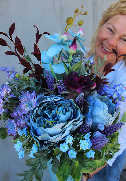 Blue Dream, kompozycja kwiatowa / bukiet / Flowerbox, wys.60cm