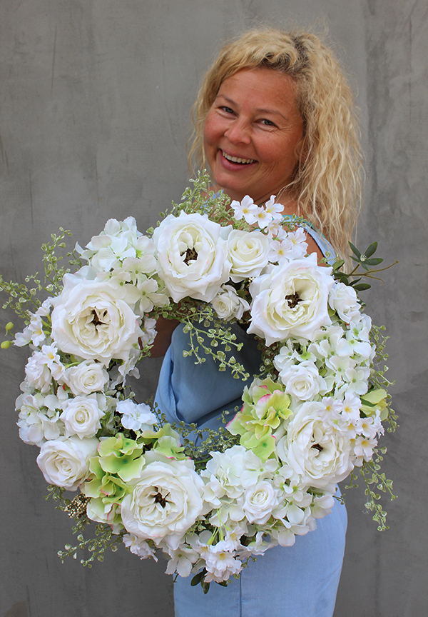 elegancki wiszący wiosenny wianek na drzwi, Maria Magdalena, śr.50cm