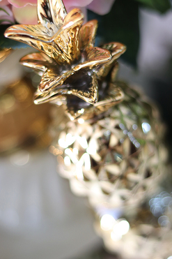 Ananas Gold, figurka ceramiczna, wys. 17.5x7cm