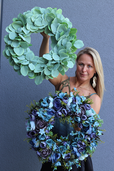 bogaty wianek na drzwi, Caryca Blue New, śr.43cm