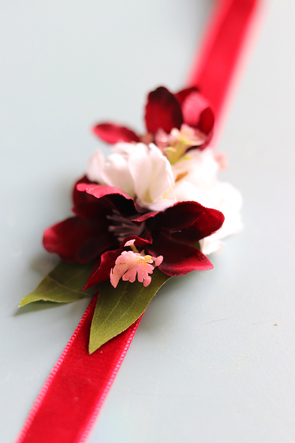 bransoletka na rękę, Niech żyje Bal, czerwona rozmiar uniwersalny