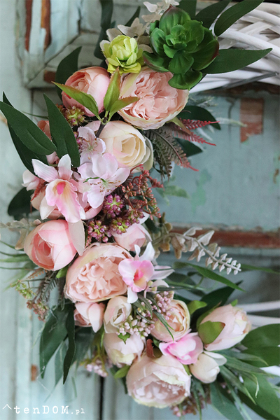 Miriam, komplet wielkanocnych dekoracji, wianek na drzwi, koszyczek i kula kwiatowa