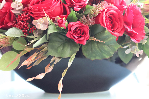 efektowna kwiatowa kompozycja, Red Fire New Design, wym.55x36x30cm