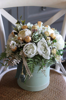 Chocolates, flowerbox z pralinami, Miętowe Love, wys.36cm