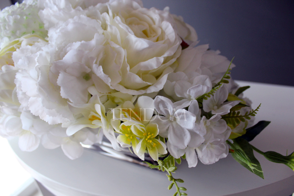 elegancka kompozycja kwiatowa, Palladium, wys.25cm