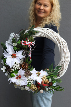 Biała Gwiazda Betlejemska, świateczny wianek, śr.48cm