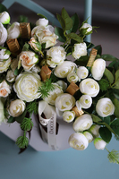 Chocolates True Love, flowerbox w kształcie serc z pralinami, wys.38cm