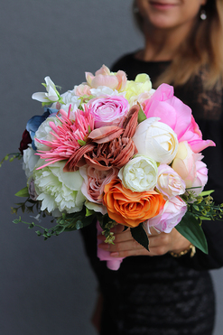 Bacciano 2, bukiet kwiatowy do ręki, dł.30cm