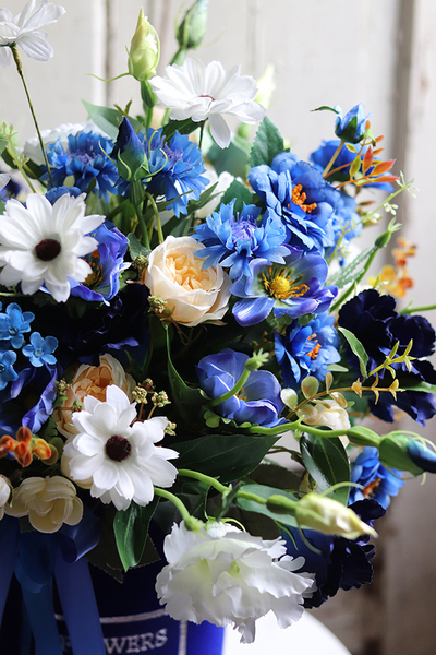 flowerbox welurowy z kwiatową dekoracją, Szafirowa Noc, wys.49cm