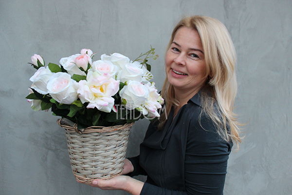 bogaty kosz z bladoróżowymi różami Romance Pink 2, 40x40cm