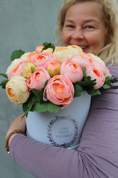 kompozycja kwiatowa / bukiet Flowerbox Landrino, wys.25cm