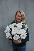 bogaty kosz z bladoróżowymi różami Romance Pink 2, 40x40cm