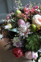 flowerbox w różowym pudełku w kropki, Spring Dekor, wys.36cm