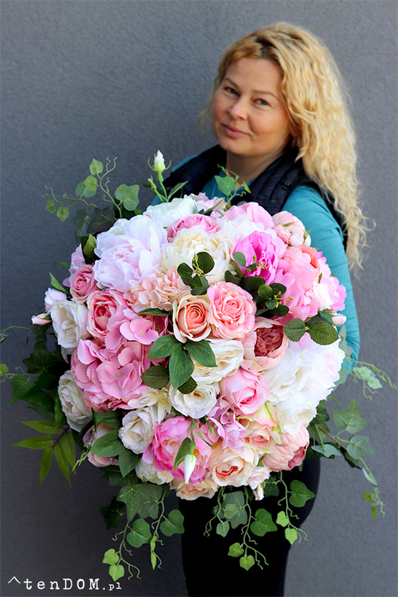 Janina Balea, kompozycja nagrobna w naczyniu, wym.35x50cm 