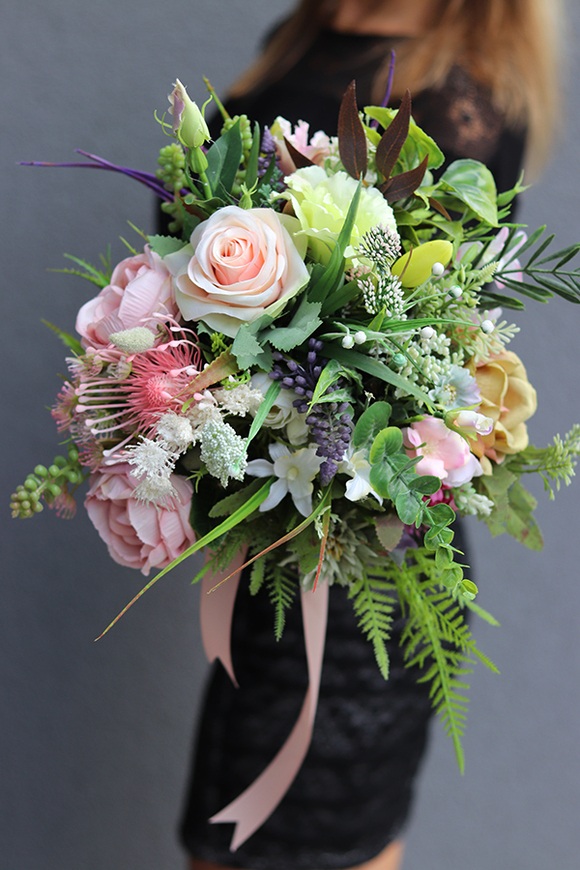 Bacciano 3, bukiet kwiatowy do ręki, dł.30cm 