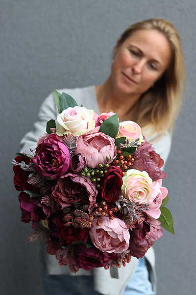 bogaty kosz z jesiennymi kwiatami, Gedottia Berry, wym.35x36cm 