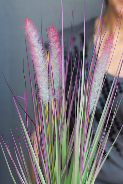 Poreto, sztuczna trawa w błyszczącej ceramicznej donicy, wys.60cm