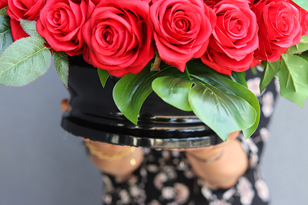 bogata dekoracja nagrobna, Czerwone Róże, wym.35x60cm 