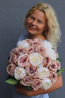 Cappuccino Gedunia, ekskluzywny flowerbox z różami, wys.35cm