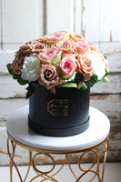 Cappuccino Gedunia, ekskluzywny flowerbox z różami, wys.35cm