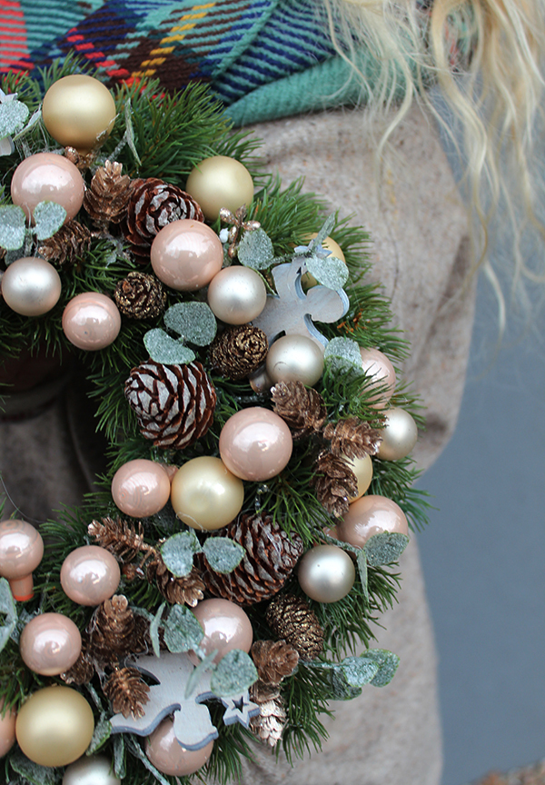 Tenallo, bożonarodzeniowy wianek na drzwi, śr.27cm