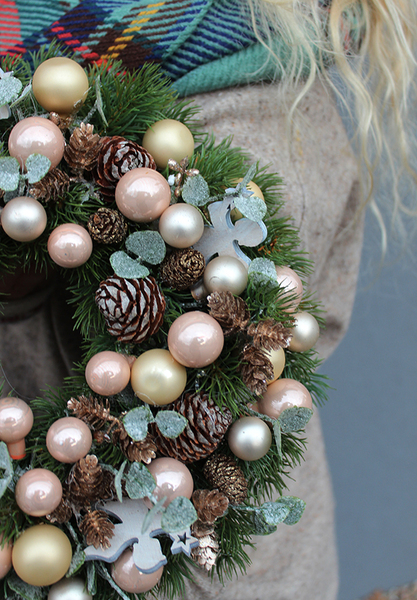 Tenallo, bożonarodzeniowy wianek na drzwi, śr.27cm