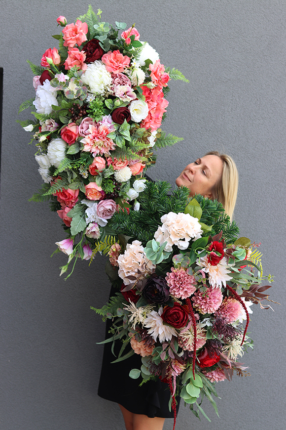 Hela, bogata wiązanka nagrobna, dł.110cm 