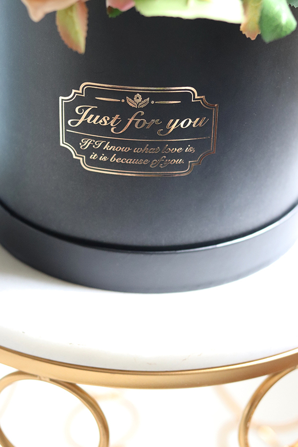 Cappuccino Gedunia, ekskluzywny flowerbox z różami, wys.35cm