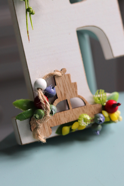 dekorowana litera, Autko Owocowe, 1szt.