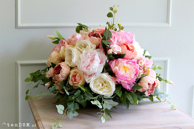 Janina Balea, kompozycja nagrobna w naczyniu, wym.35x50cm 