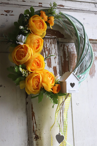 Peach Home, żółto-zielony wianek na drzwi z domkiem, śr.30cm