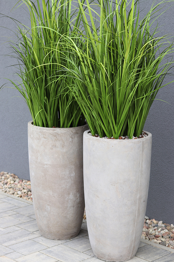 Concrete, wysokiej jakości sztuczna trawa w betonowej donicy, 1 szt. wys.175cm