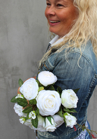 Biellenda, bukiet białych róż do wazonu, wym.20x22cm