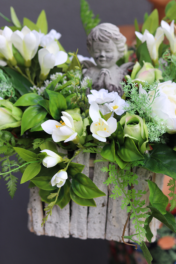 Anioł wiązanka / dekoracja nagrobna, wym.42x61cm 