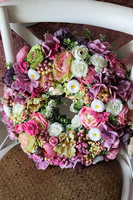 atrakcyjny kwiatowy wianek, Perrasa, wym.40cm  