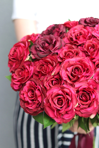 Bordita, bukiet 25 ciemnoczerwonych róż, duży, dł.65cm