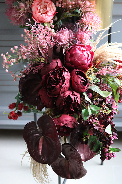 Jasmina Trio, potrójna kompozycja kwiatowa na stojaku, wym.132cm