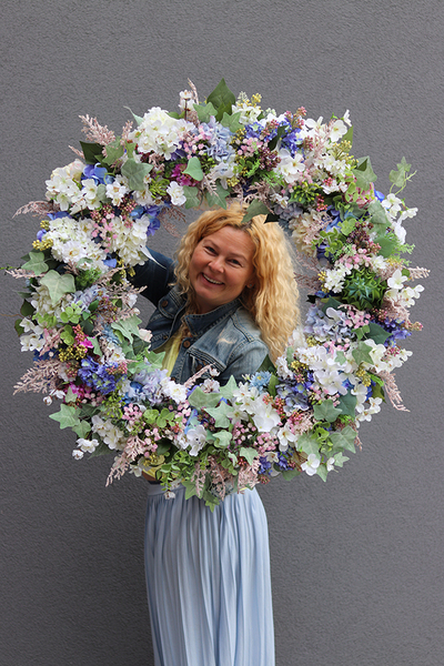 atrakcyjny  kwiatowy wianek, Czarująca Wiosna XXL, śr.80cm  