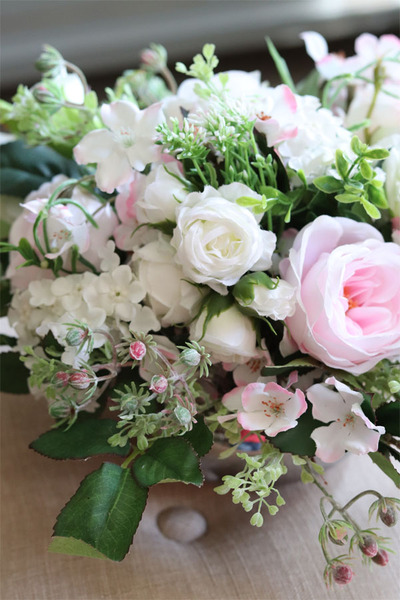 Eleonora Mini, elegancka kompozycja kwiatowa / stroik, wym.23x40cm