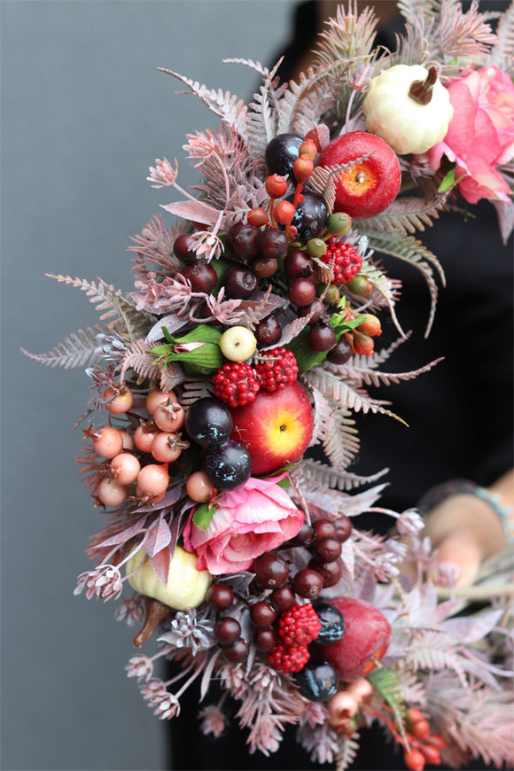 Apple Fall, asymetryczny wianek jesienny, śr.36cm