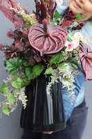 Anturium, komplet dekoracji nagrobnych, krzyż pamięci + bukiet