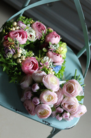 dekoracyjny wianek kwiatowy z pełnikami, Nessa, śr. 28cm