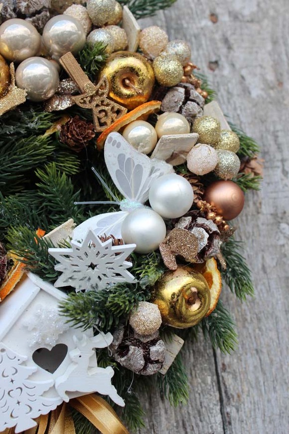 Golden House, wianek świąteczny, śr.28cm