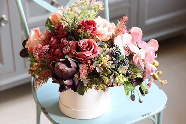 Branella flowerbox / kompozycja kwiatowa z orchideą, wys.36cm