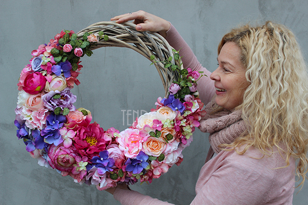 bardzo duży wianek na drzwi Wiosna w Domu, śr.50cm  