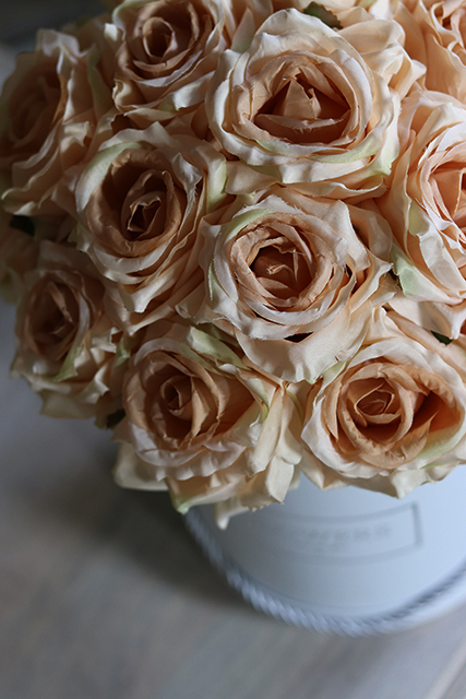 Cafe&Rosa, box / bukiet flowerbox / kompozycja, wys.34cm