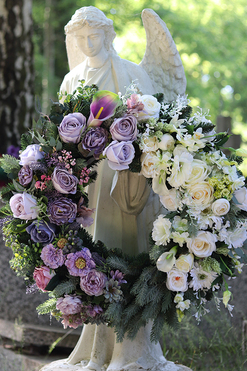 Fioletowe Marzenie, wieniec pogrzebowy / wiązanka nagrobna, śr.60cm