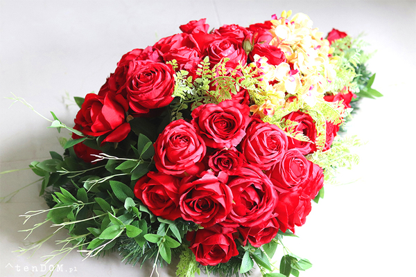 duża wiązanka nagrobna, Różane Serce 2, dł.72cm